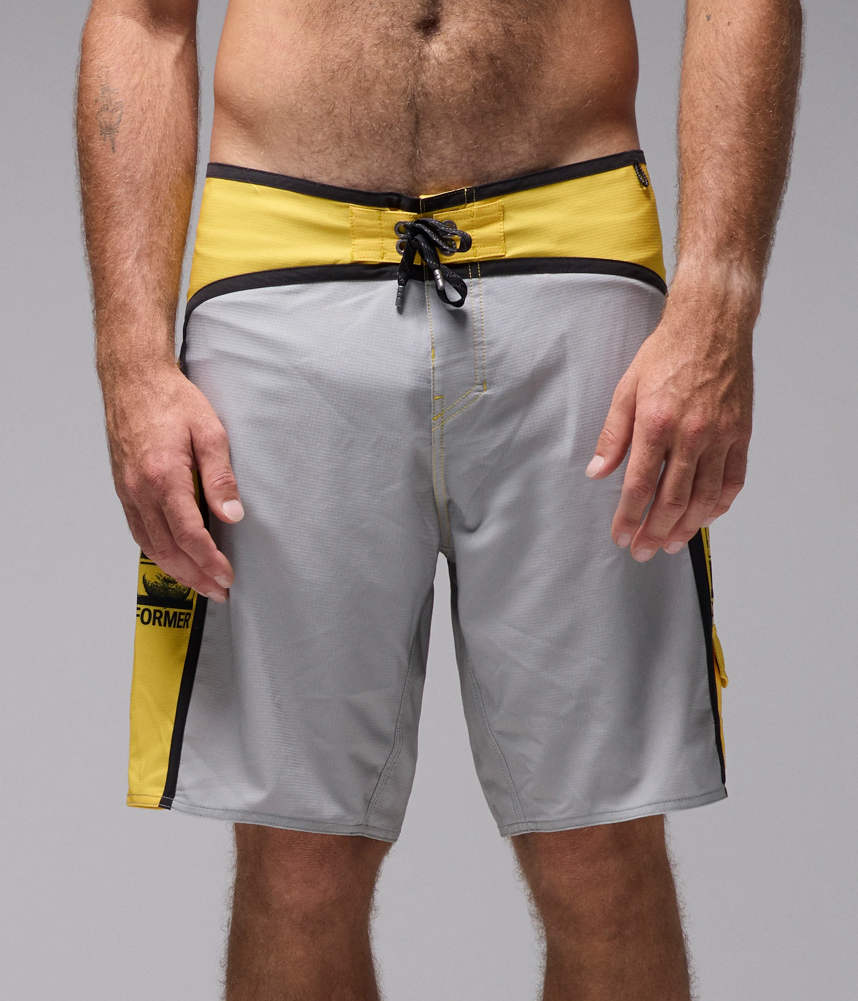 Former Chun 21" Trunk - Yellow - Image 4