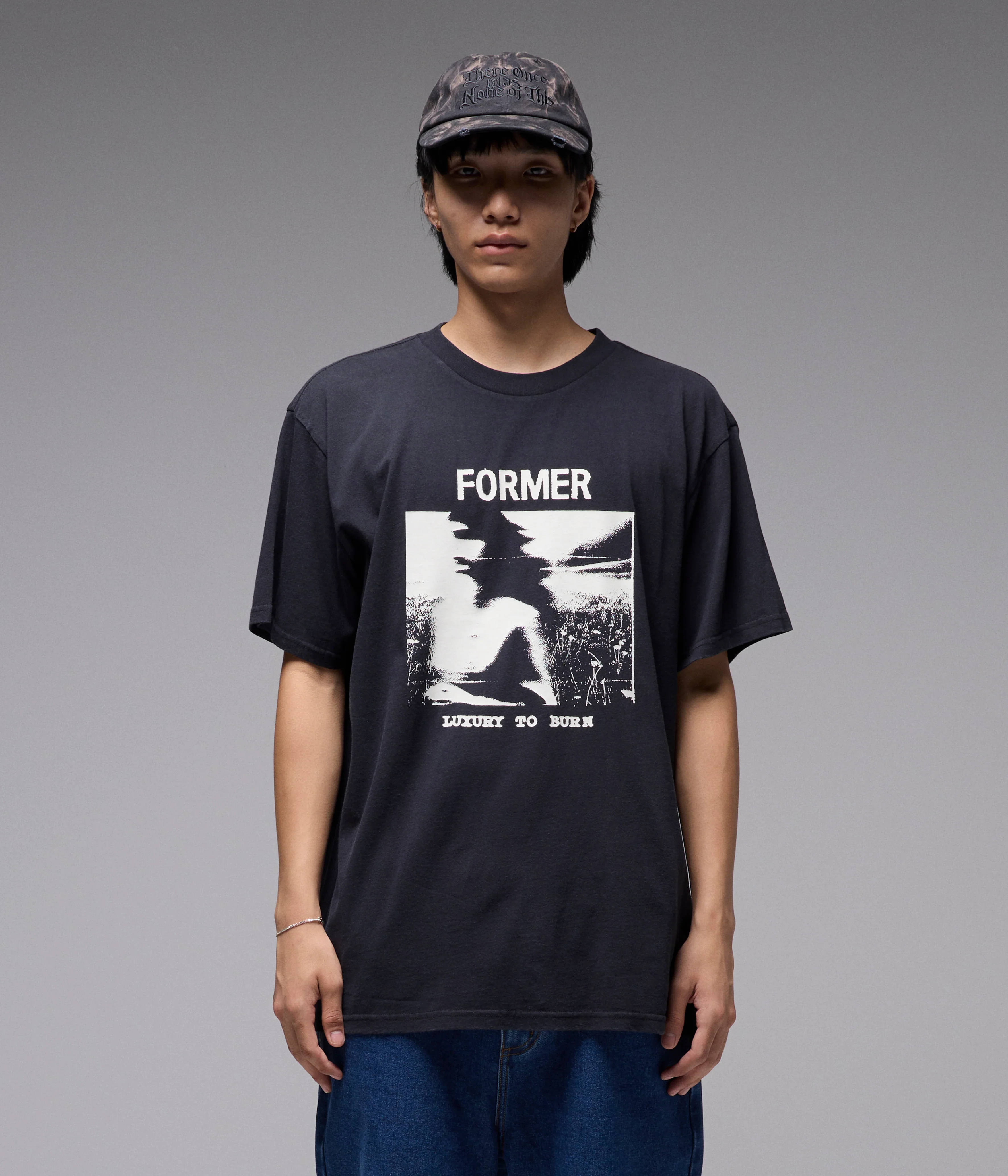 Former Shunning T-Shirt - Washed Black - Image 3