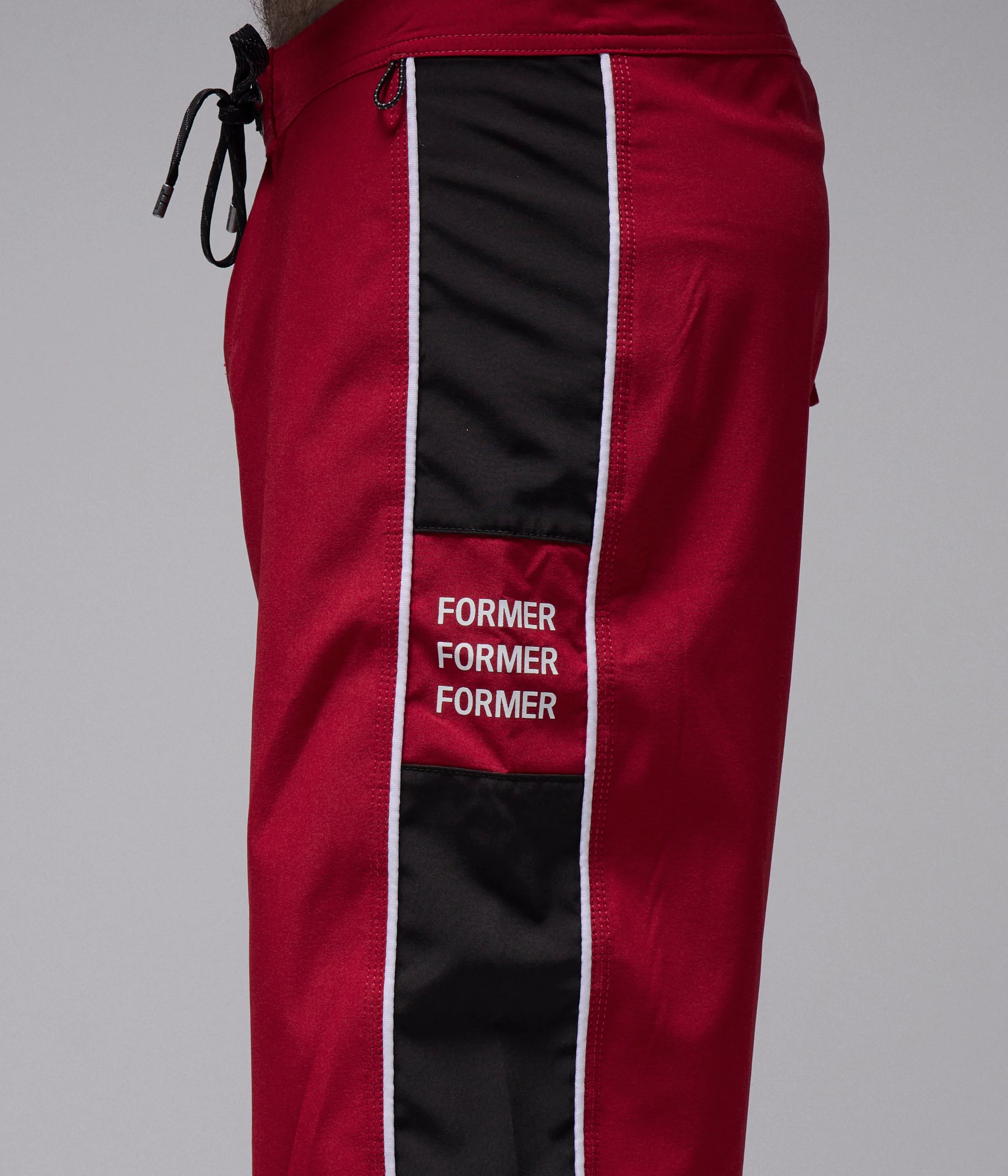 Former System Eclipse 20" Trunk - Red - Image 5
