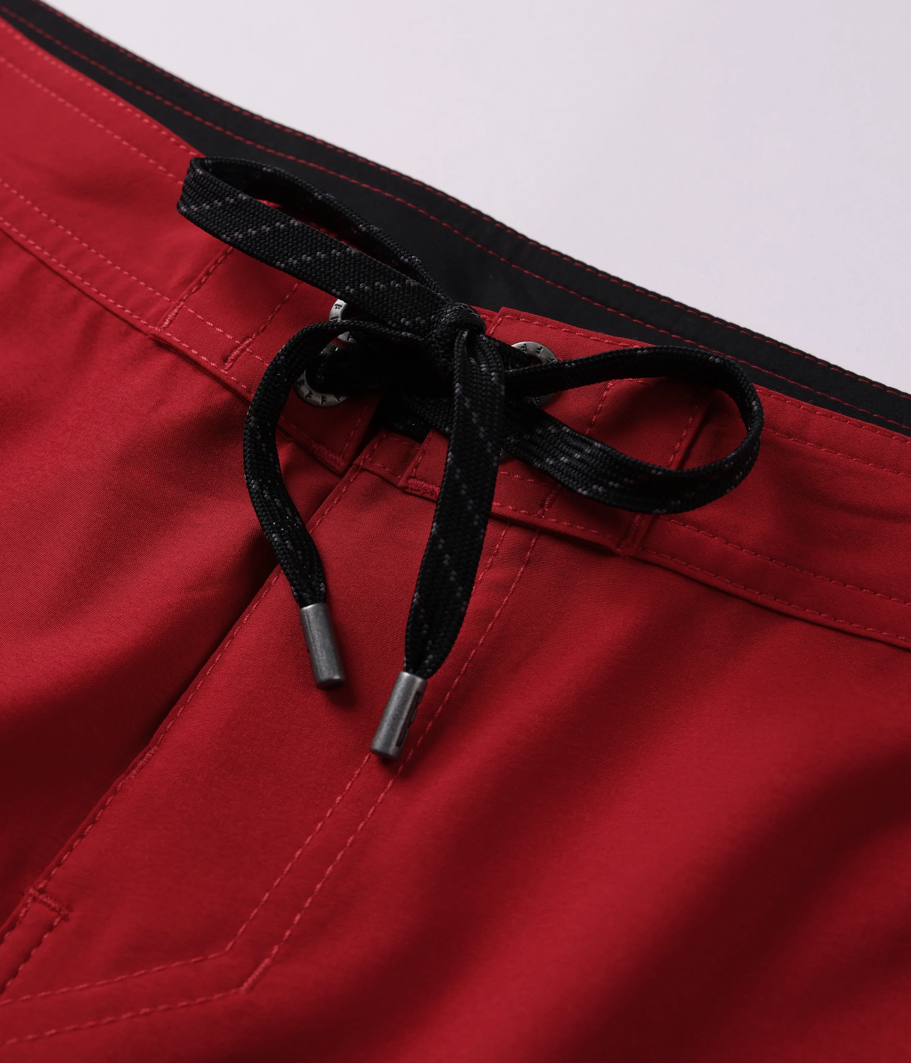 Former System Eclipse 20" Trunk - Red - Image 6