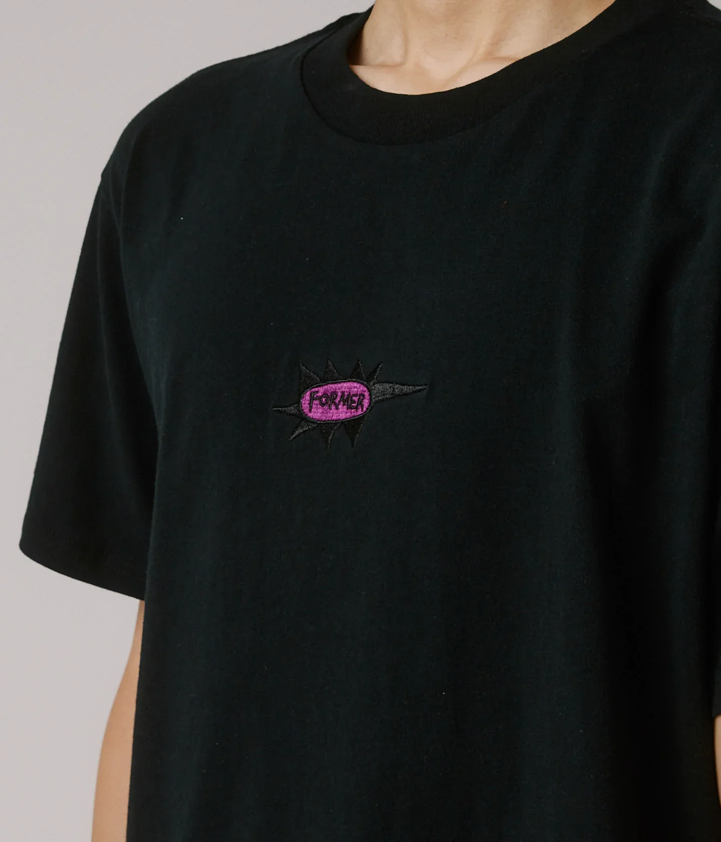 Gleam T-shirt - Black - Image 4