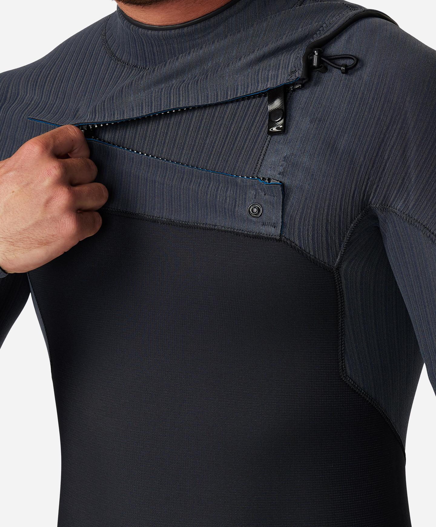 HyperFreak 4/3+ Steamer Chest Zip Wetsuit - Black/Graphite - Image 4