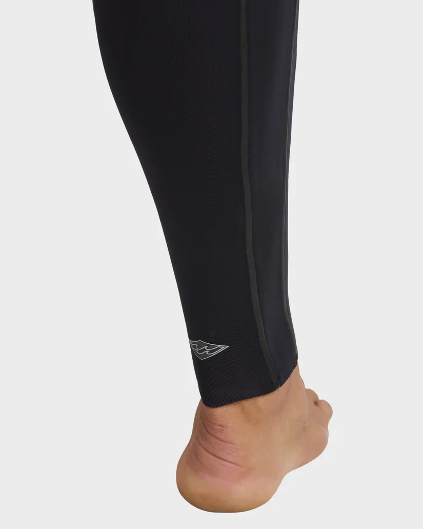 Mens 4/3mm Revolution Pro Chest Zip Steamer Wetsuit - Black - Image 4