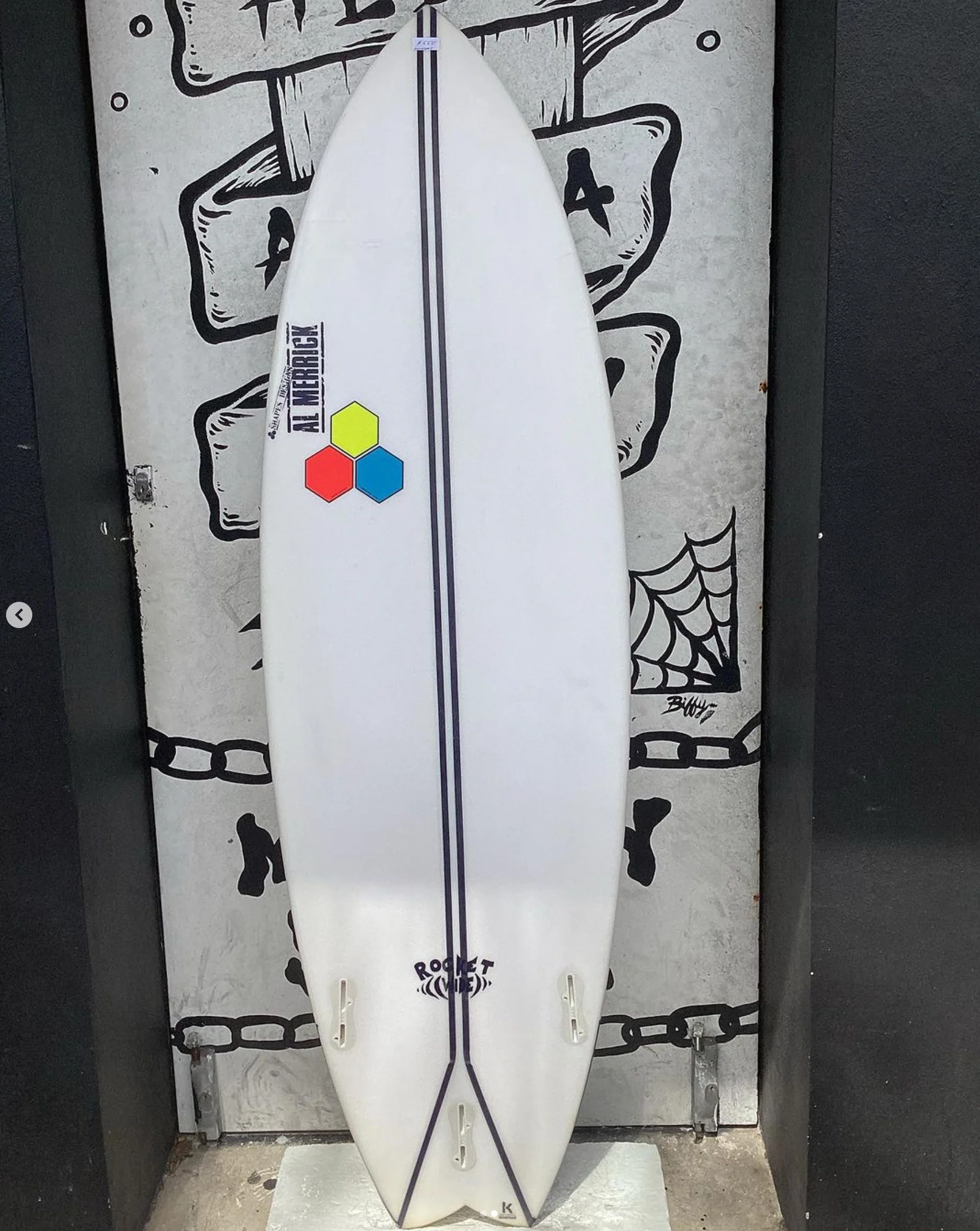 USED - 5'10 ROCKET WIDE SPINE-TEK (36L) - Image 2