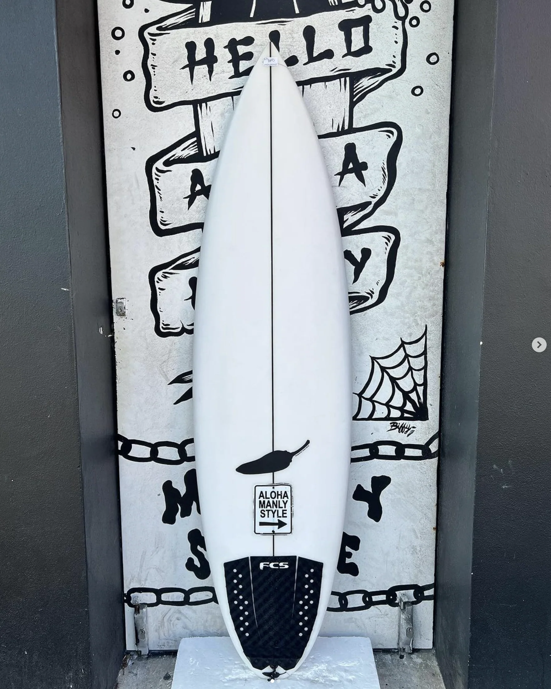 USED - 5'11 CHILLI SHORTIE