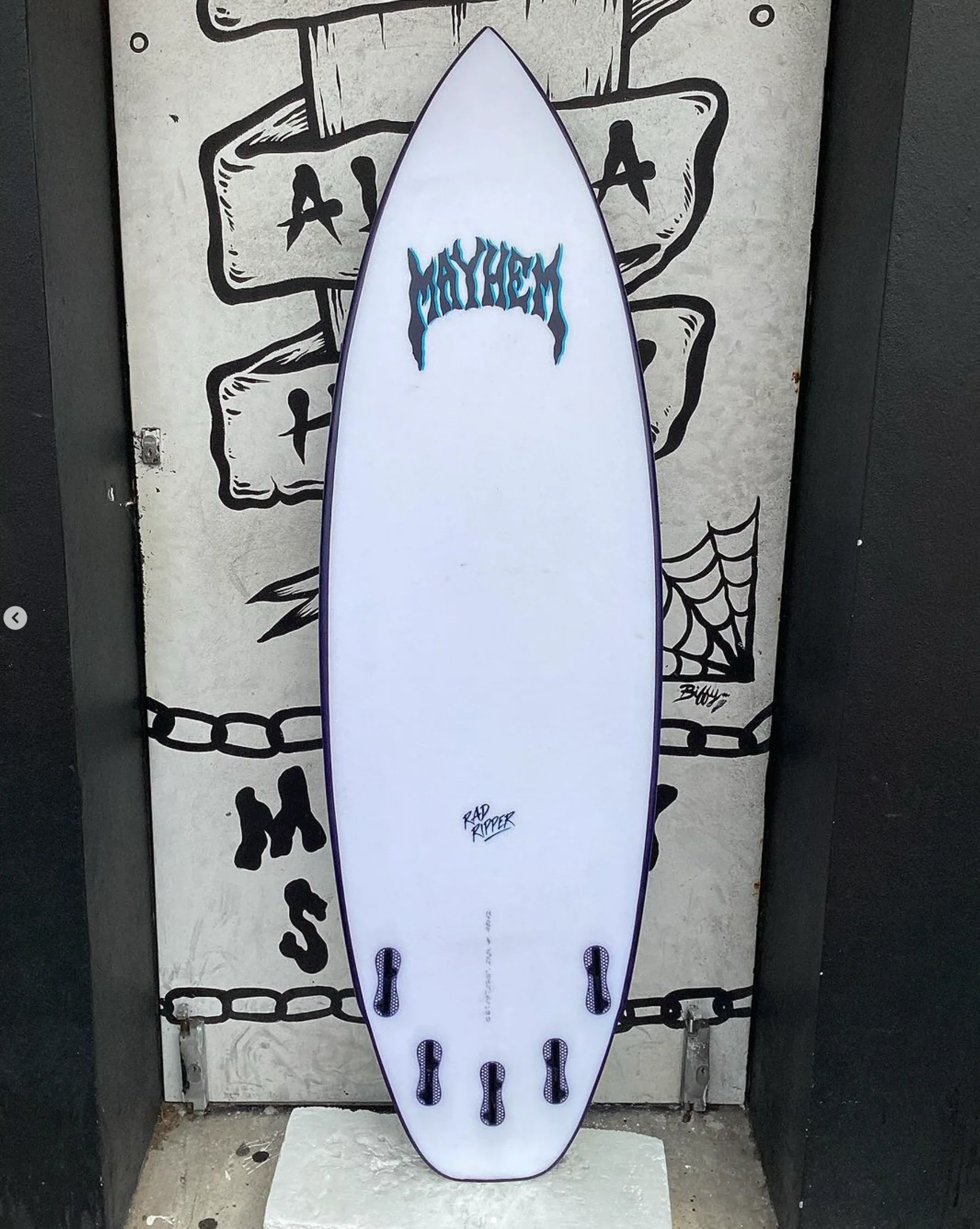 USED - 5'6 RAD RIPPER BLACK SHEEP (27.2L) - Image 2