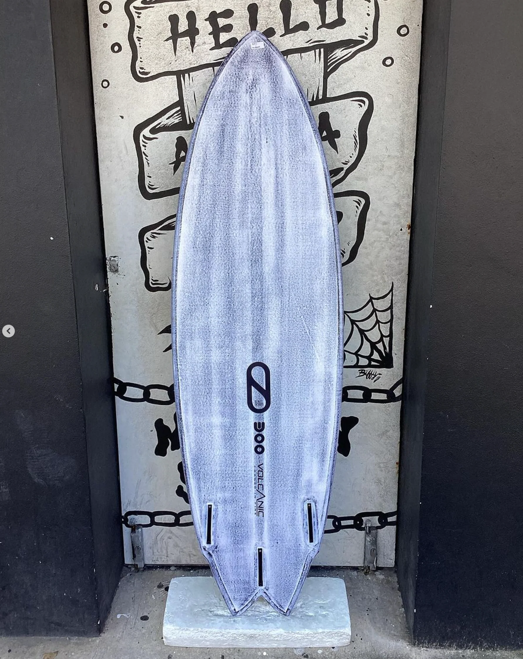 USED - 6'0 GREAT WHITE TWIN (36L) - Image 2