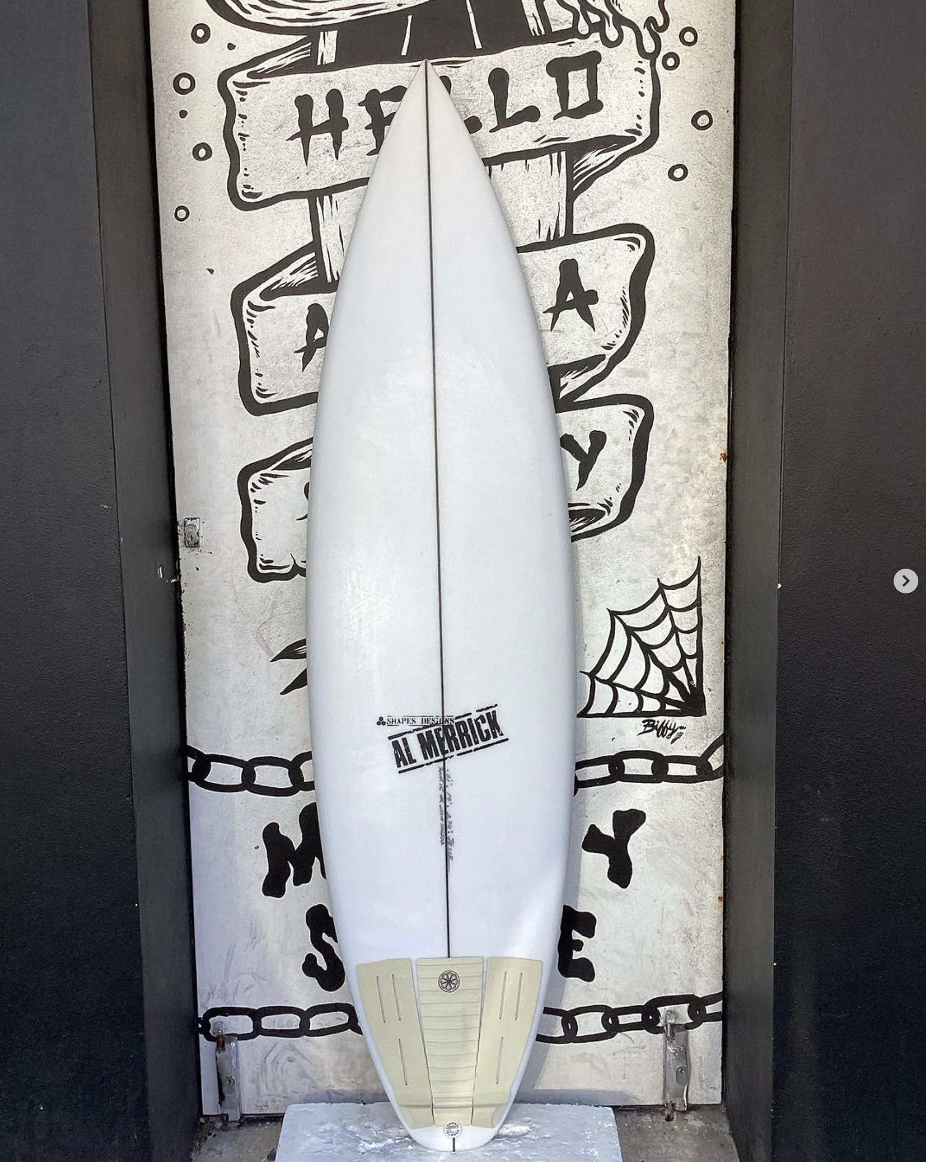 USED - 6'1 ROOKIE 15 (30L)