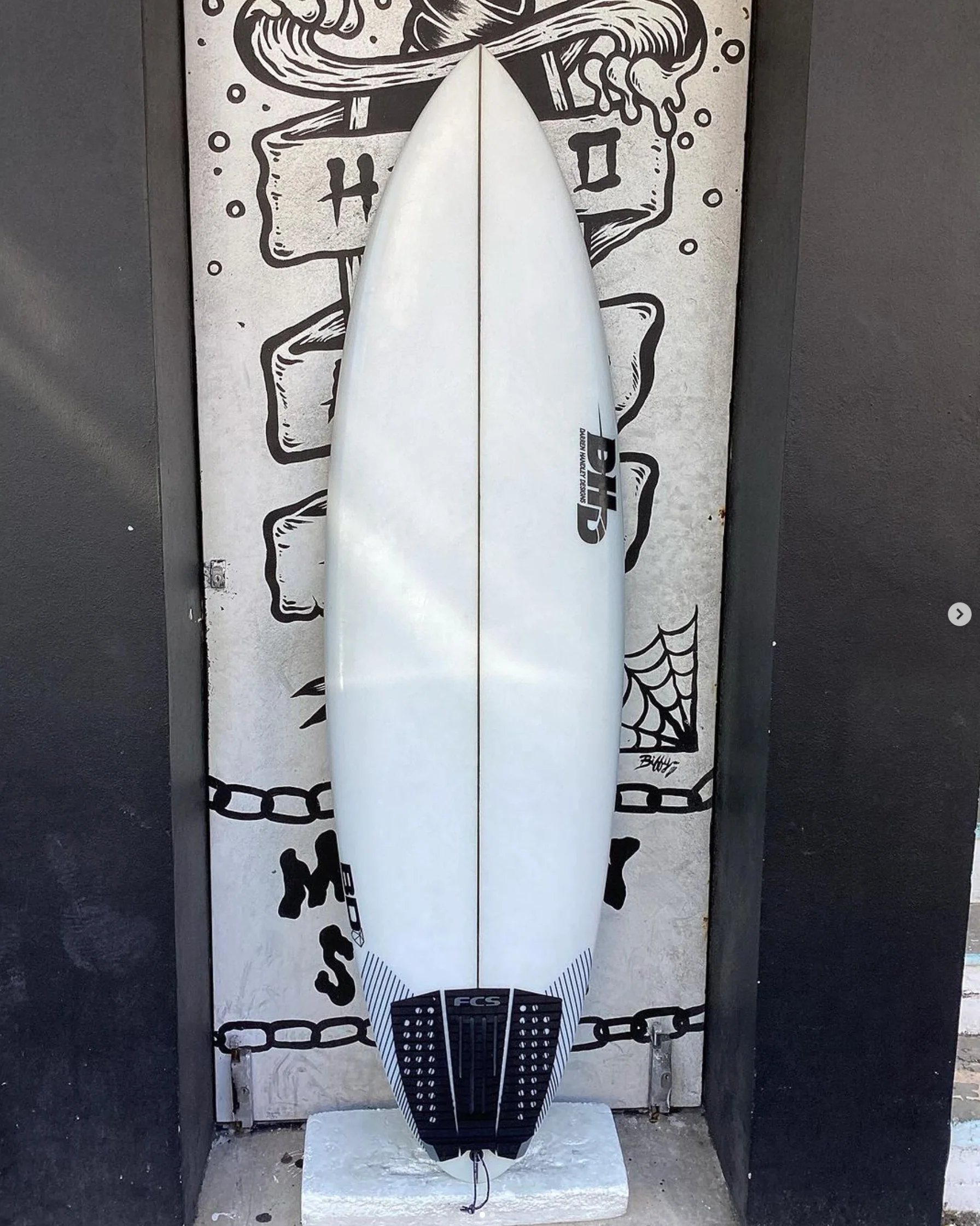 USED - 6'8 BLACK DIAMOND (46L)