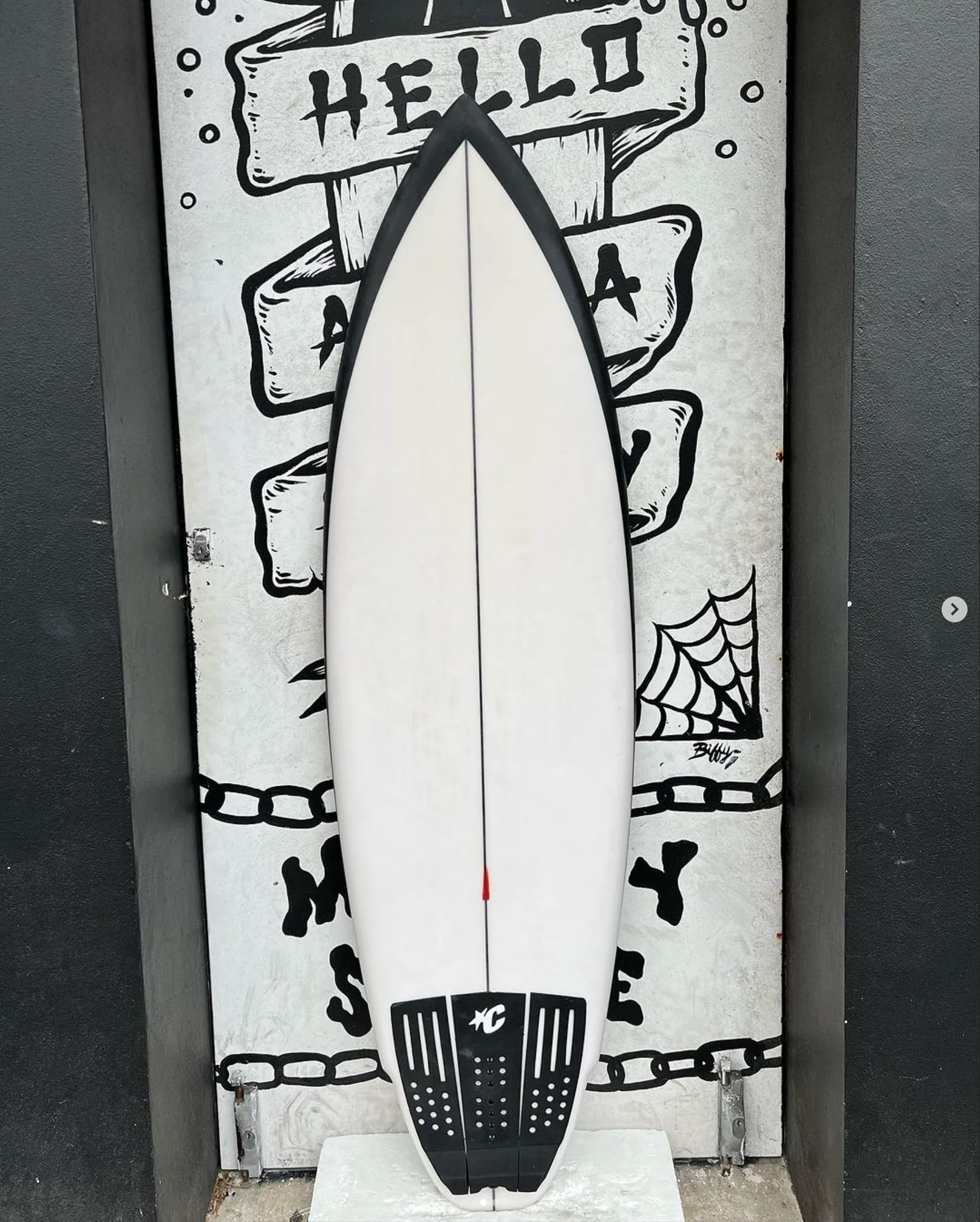 USED - 5'10 LANE SPLITTER (33L)