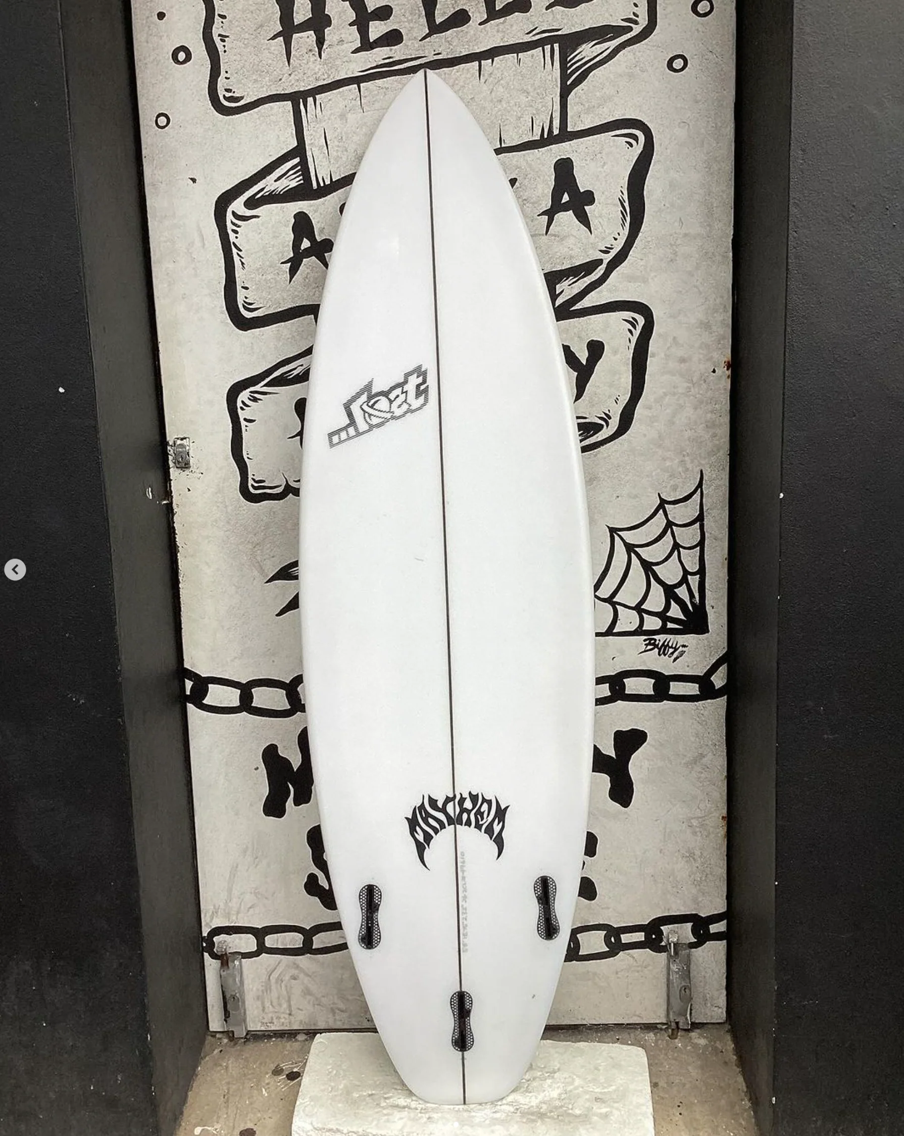 USED - 5'8 LOST 3.0 STUB DRIVER - Image 2