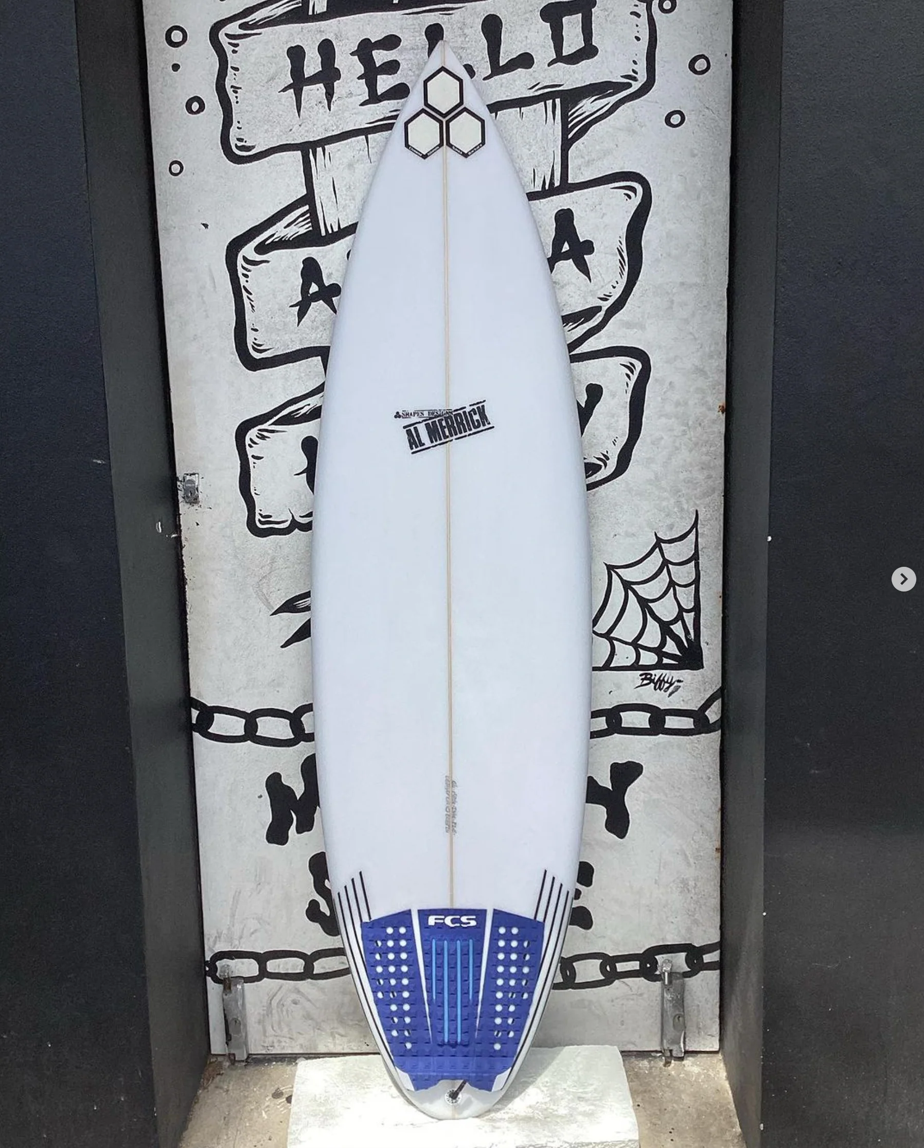 USED - 6'0 OG FLYER ROUND TAIL (32.6L)