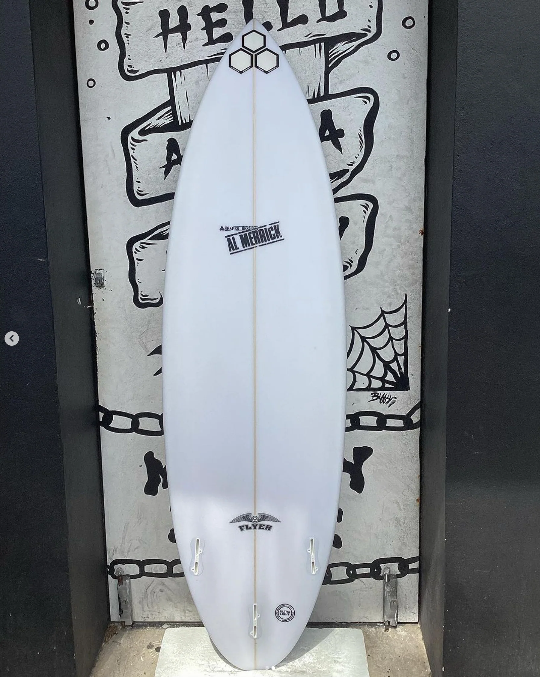 USED - 6'0 OG FLYER ROUND TAIL (32.6L) - Image 2
