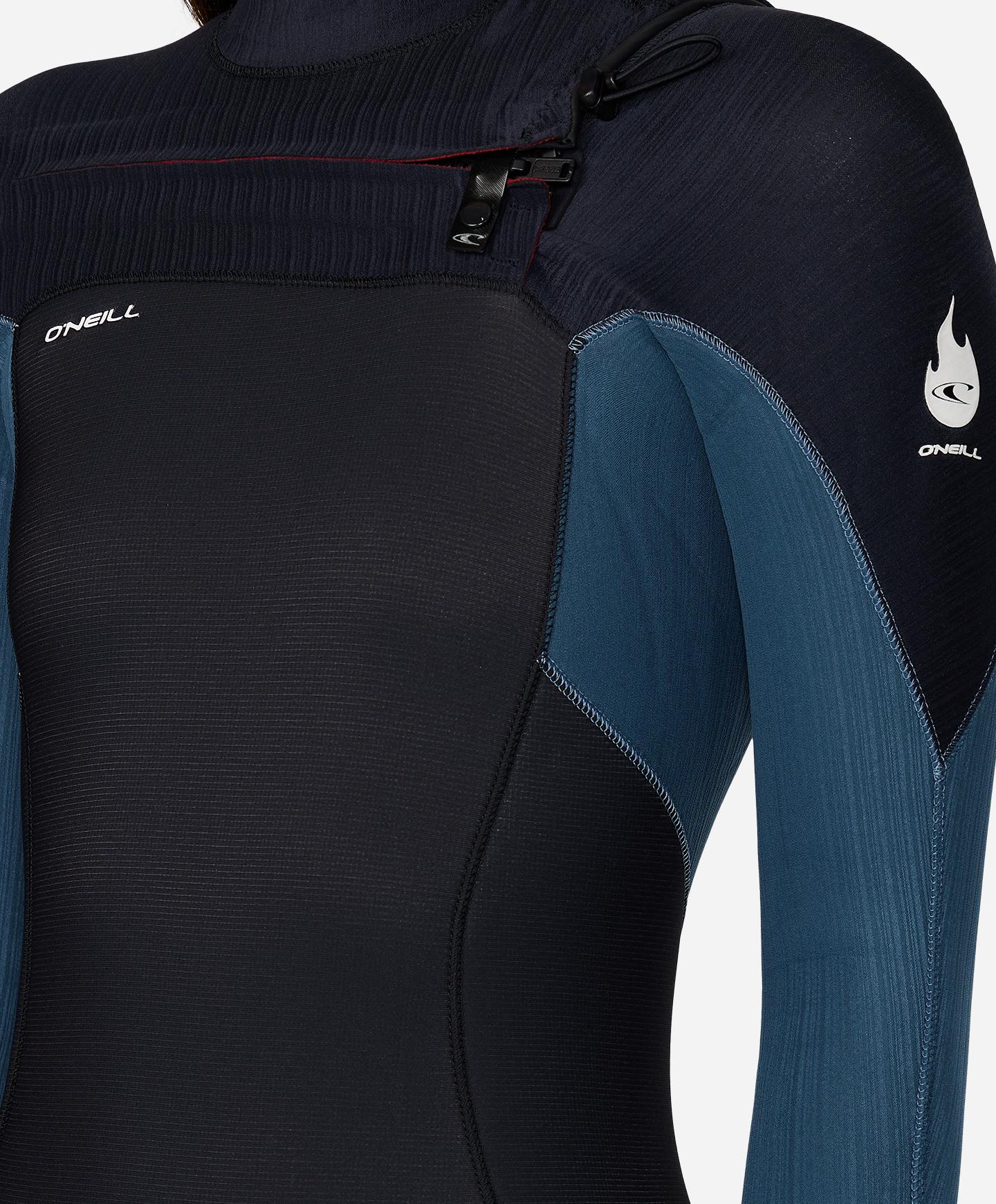 Women's HyperFire 3/2mm Steamer Chest Zip Wetsuit - Cadet/Black - Image 3